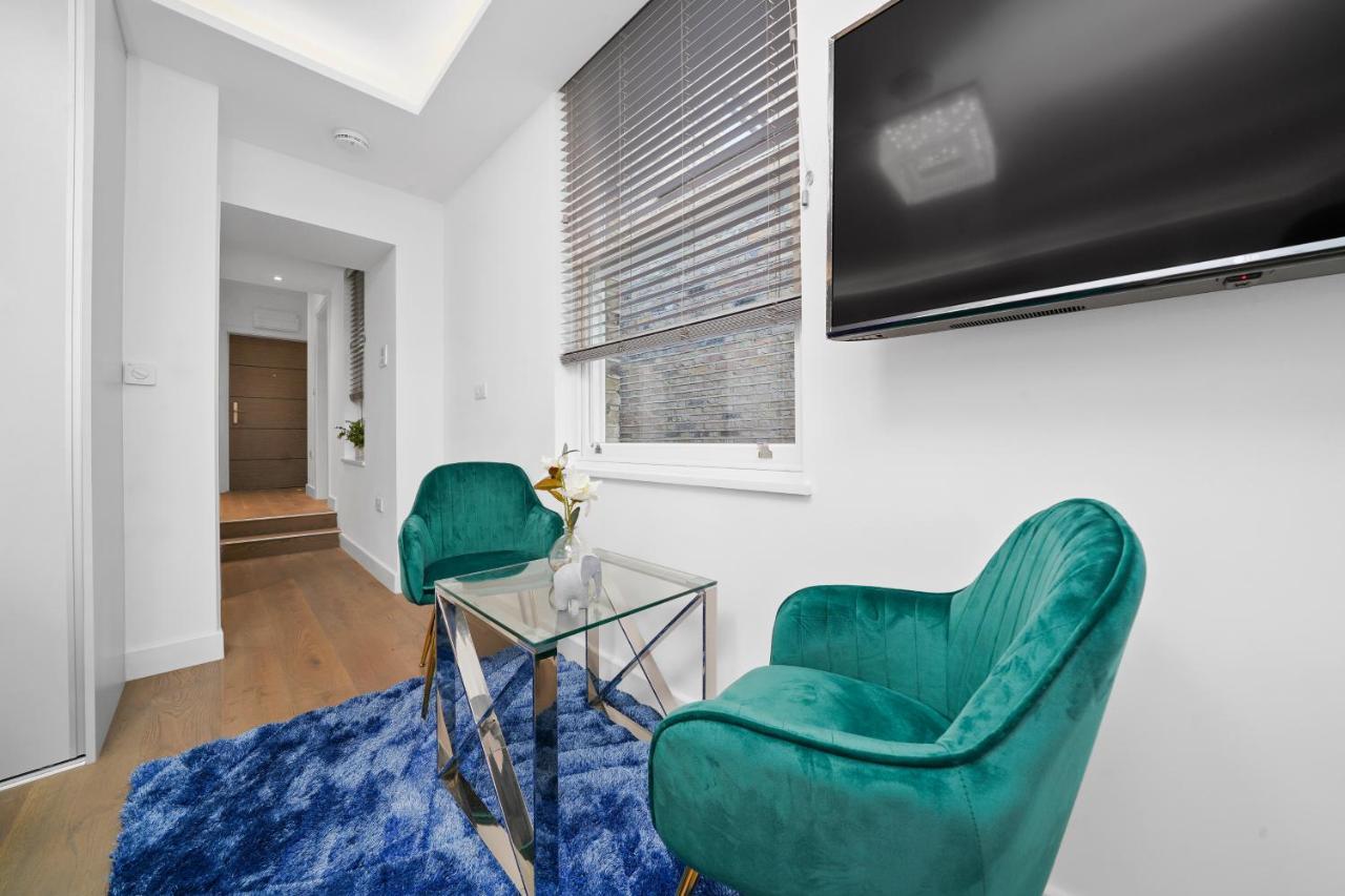 لندن City Prime Apartments المظهر الخارجي الصورة A staged photo of a living room