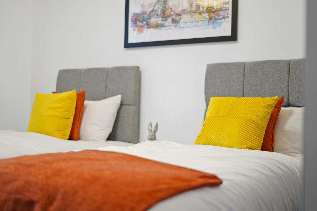 لندن City Prime Apartments المظهر الخارجي الصورة A bedroom at the hotel